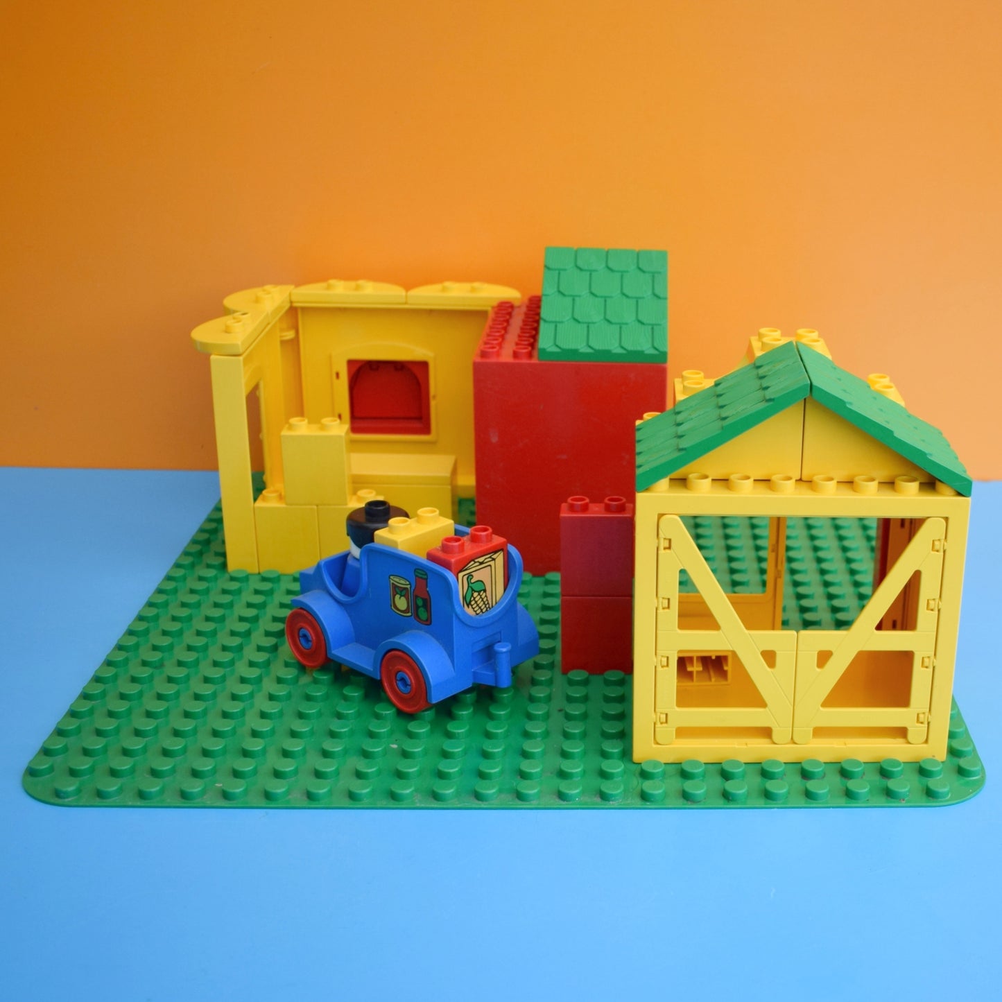 Vintage 1990s Duplo Shop/ Postoffice Set
