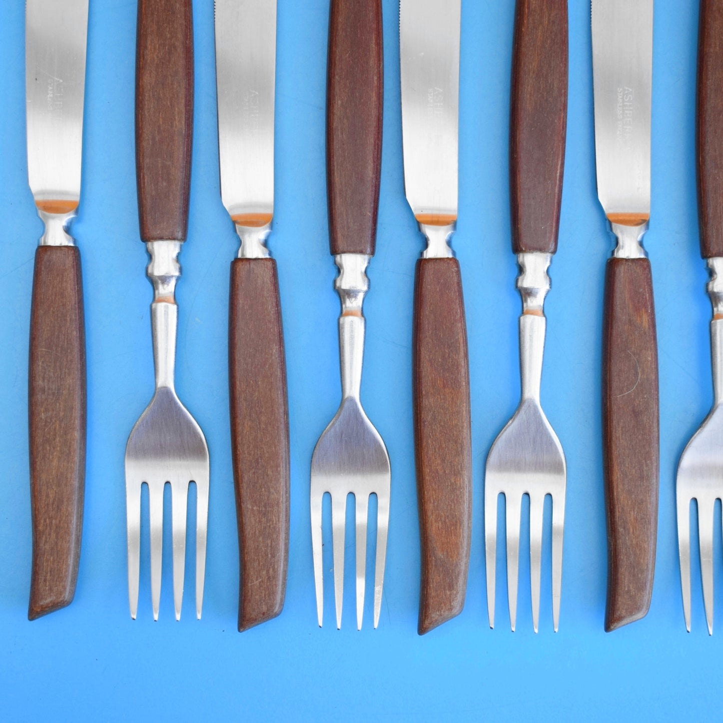 Vintage 1960s Teak Ashberry Steak Set x5