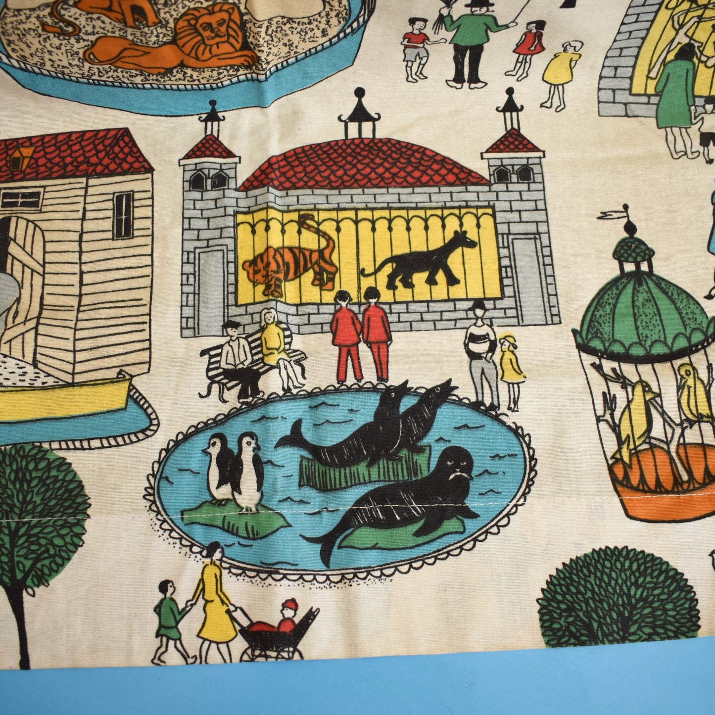 Vintage 1950s Zoo Curtain - Gorgeous Design