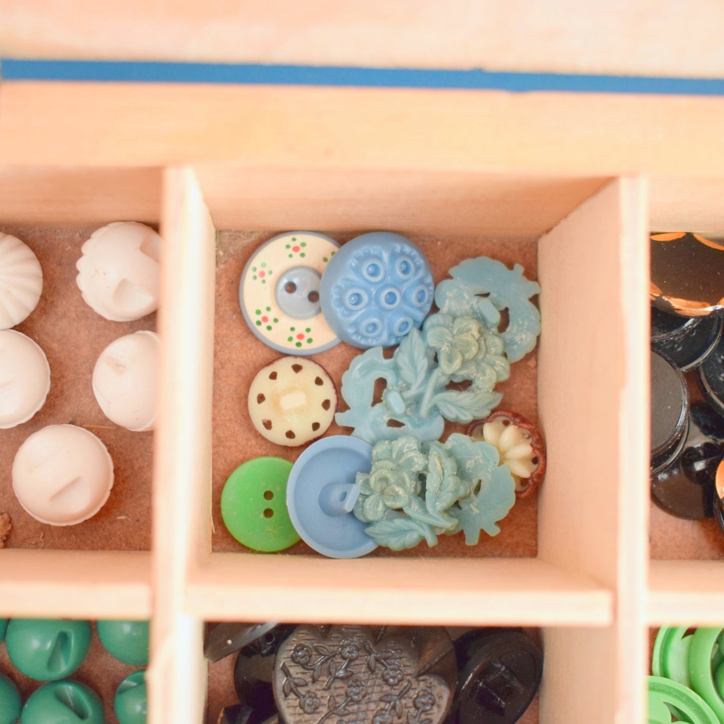 Vintage 1960s Crescent Haberdashery Button Box - Retail