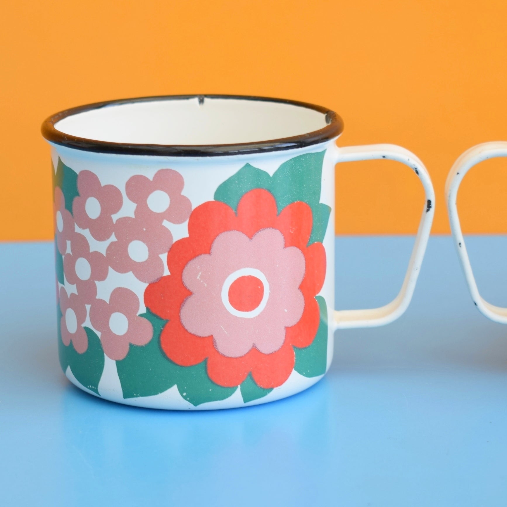 Vintage 1960s Finel Arabia Enamel Mugs Pink Flower – Pineapple Retro