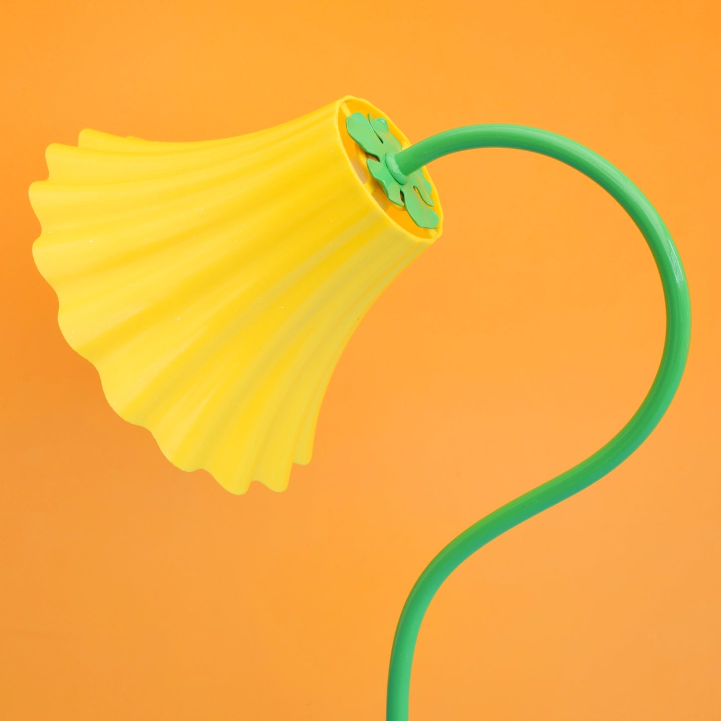 Vintage 1980s Flower Lamp & Shade - Yellow & Green