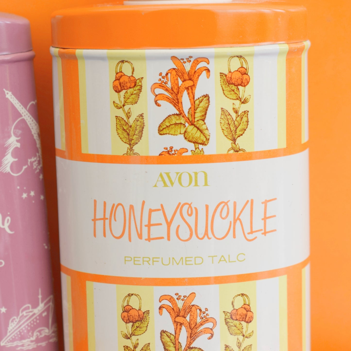 Vintage 1970s Toiletries Avon / Aronde Talc / Dusting Powder by Pineapple Retro
