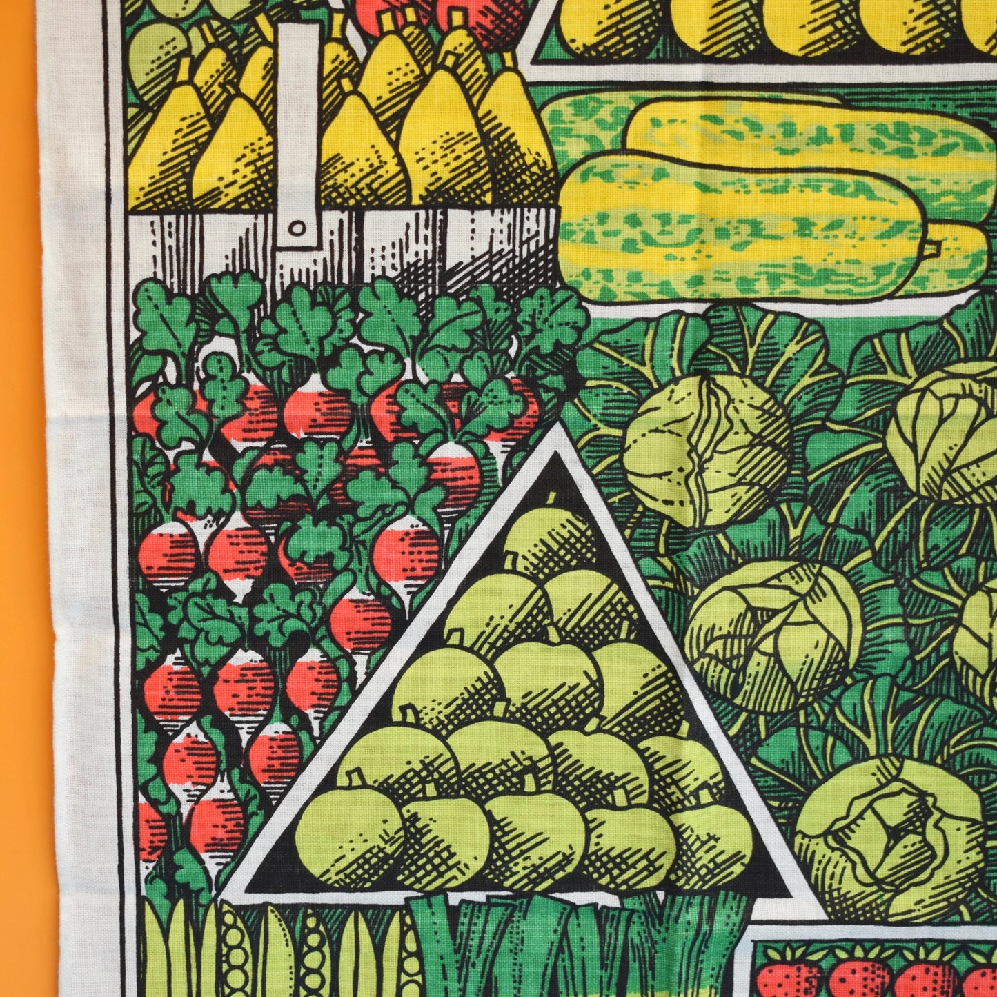 Vintage 1970s Tea Towel - Pat Albeck- Garden Produce