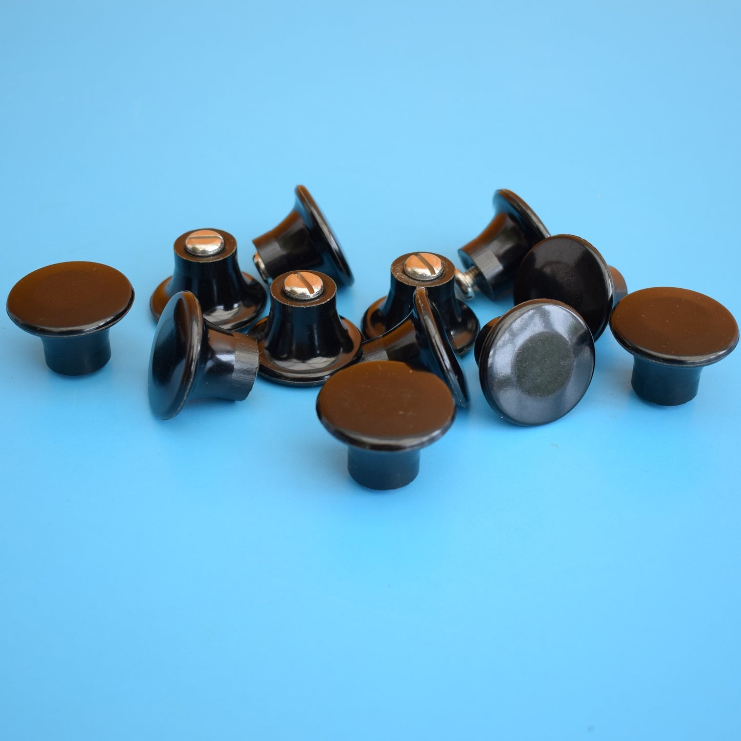 Vintage 1960s Round Plastic Handles - x6 - Black - Unused