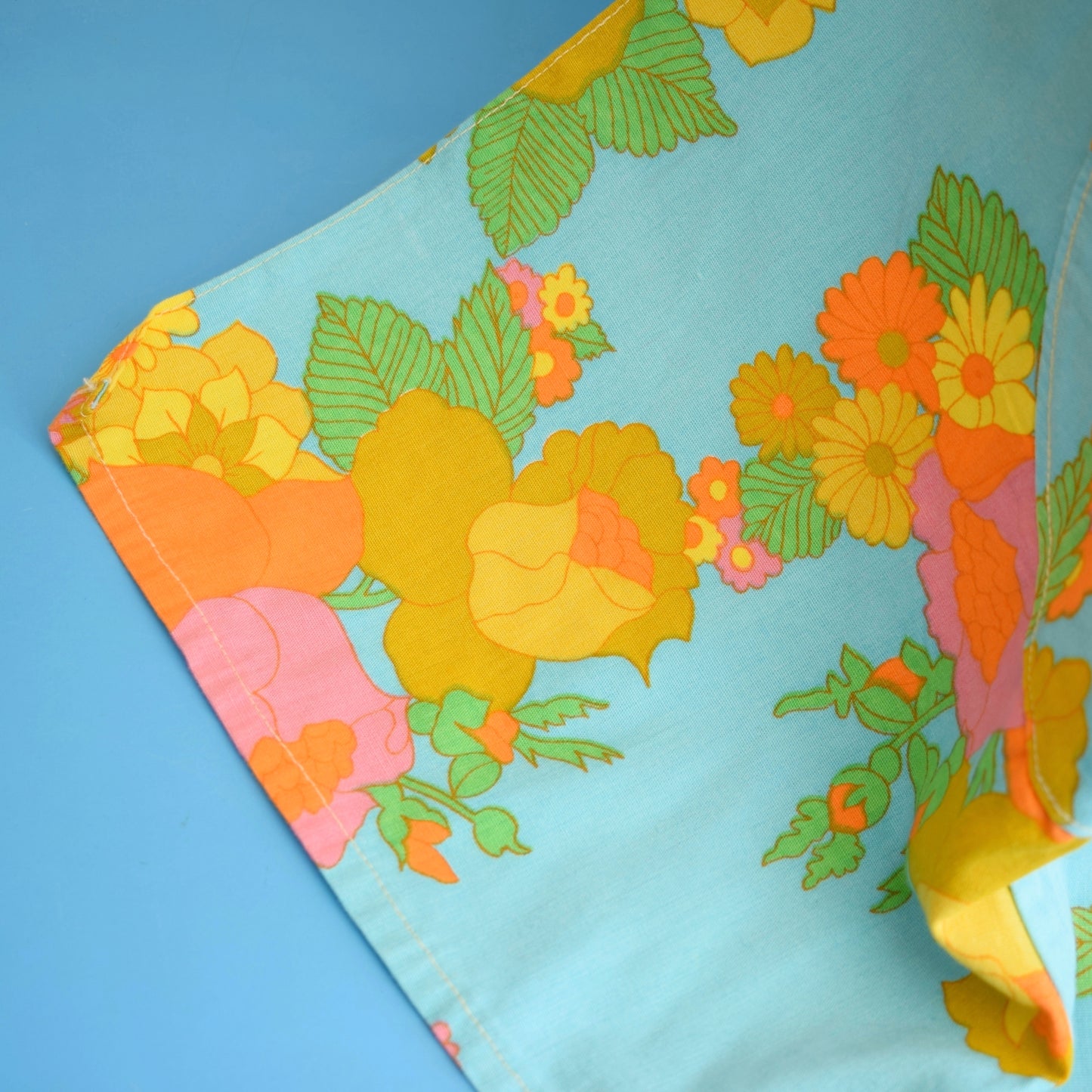 Vintage 1970s Half Apron - Flower Power - 3 Colour Choice