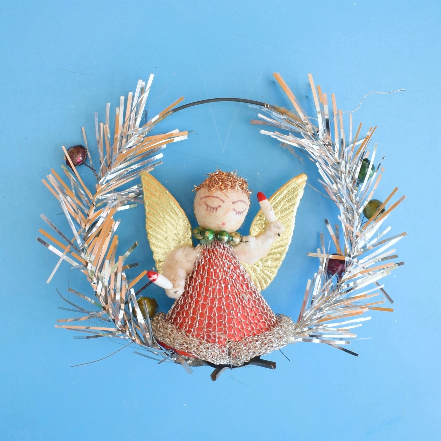 Vintage 1960s Kitsch Angel / Fairy Figures In Wreaths - Small Tree