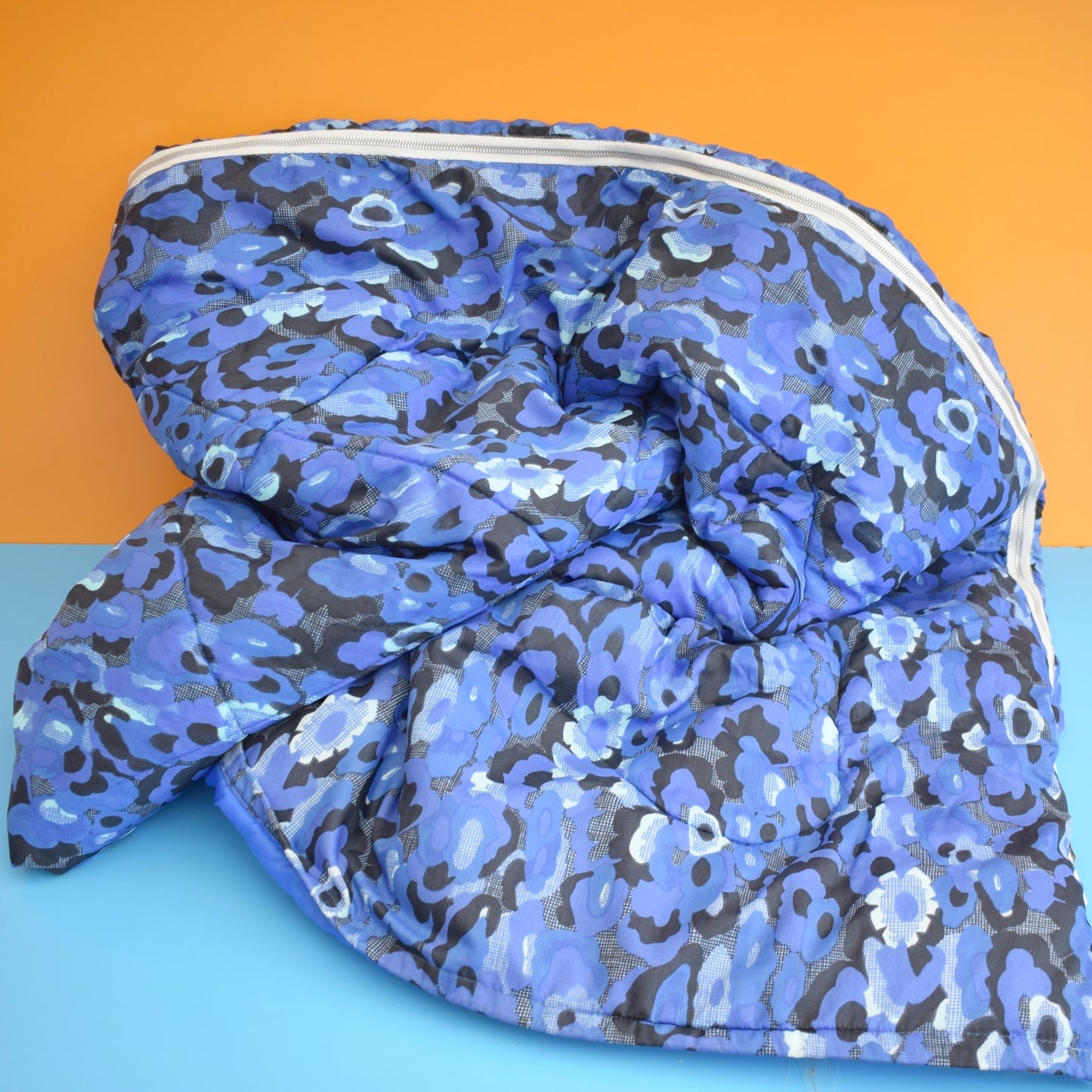 Vintage 1960s Sleeping Bags - Blue Splodge Flowers