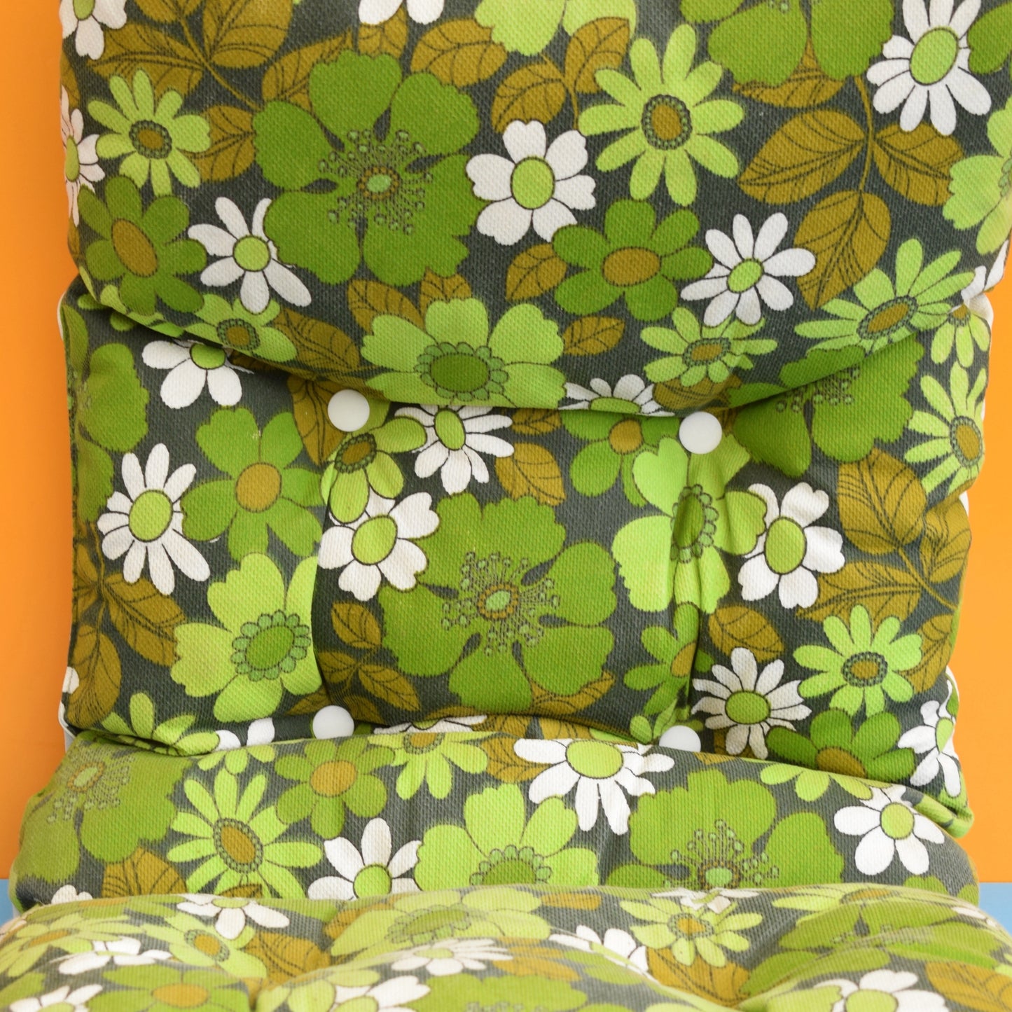 Vintage 1960s Padded Garden Cushion Flower Power - Green