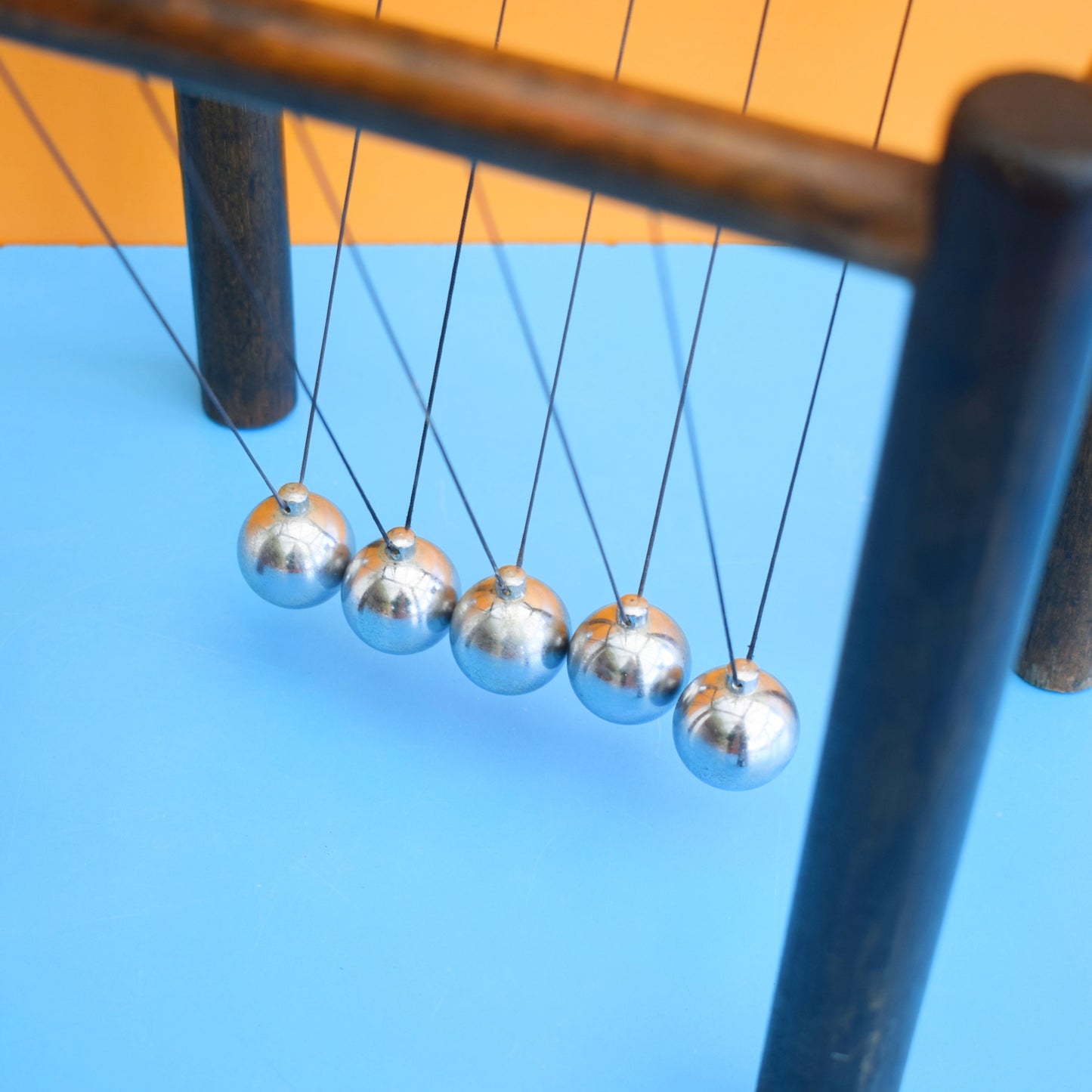Vintage 1980s Newtons Cradle Executive Desk Toy - Wooden