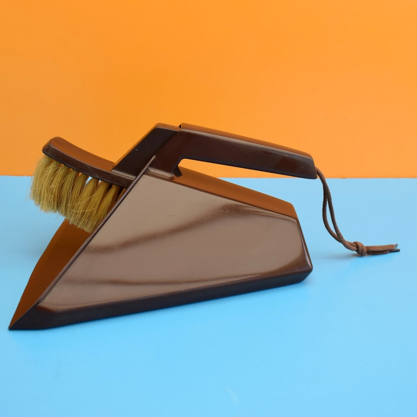Vintage 1970s Dustpan & Brush - Brown - Triangular