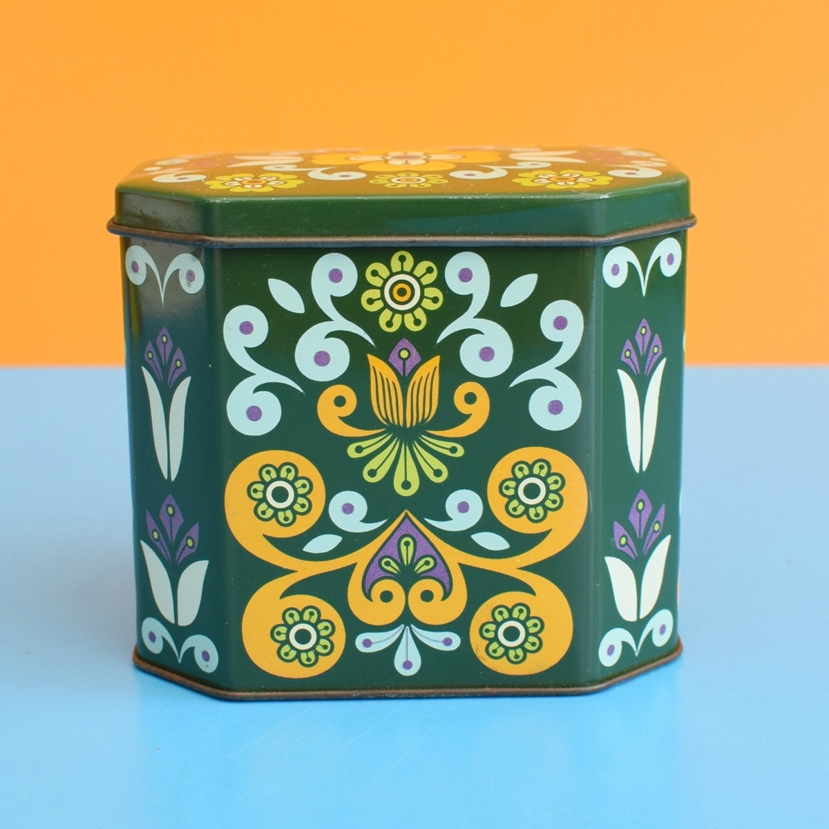 Vintage 1970s Metal Tin - Flower Design - Worcesterware - Green by Pineapple Retro