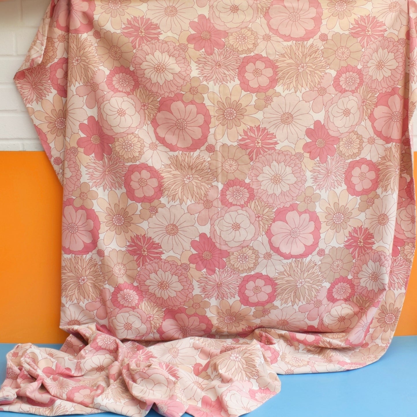 Vintage 1960s Single Duvet Cover / Fabric - M&S Flower Power - Pink