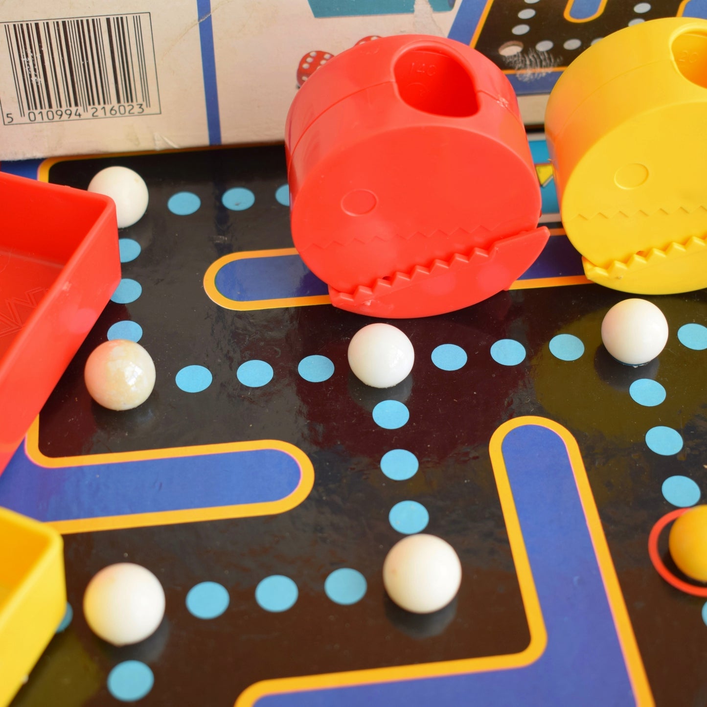 Vintage 1980s Pac Man Game - Great Graphics .