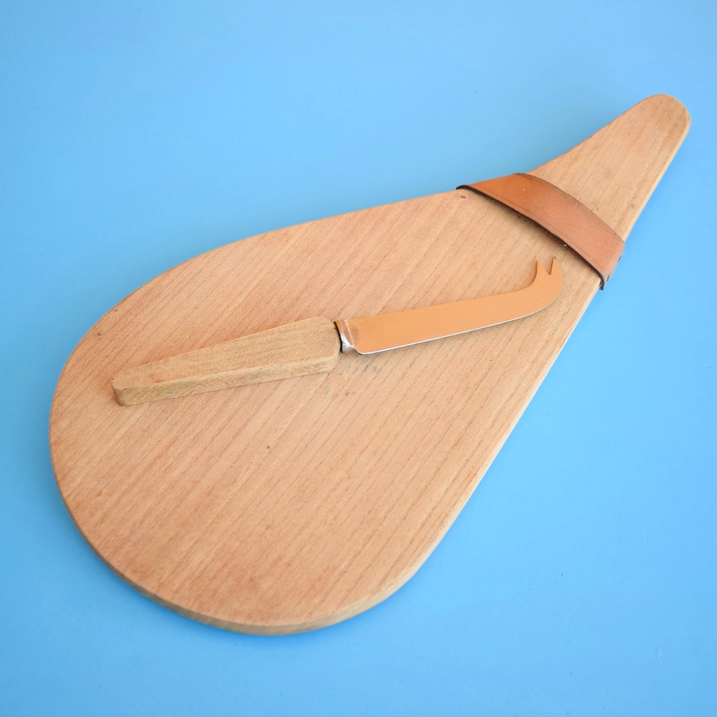 Vintage 1970s Cheese Board / Knife - Wooden