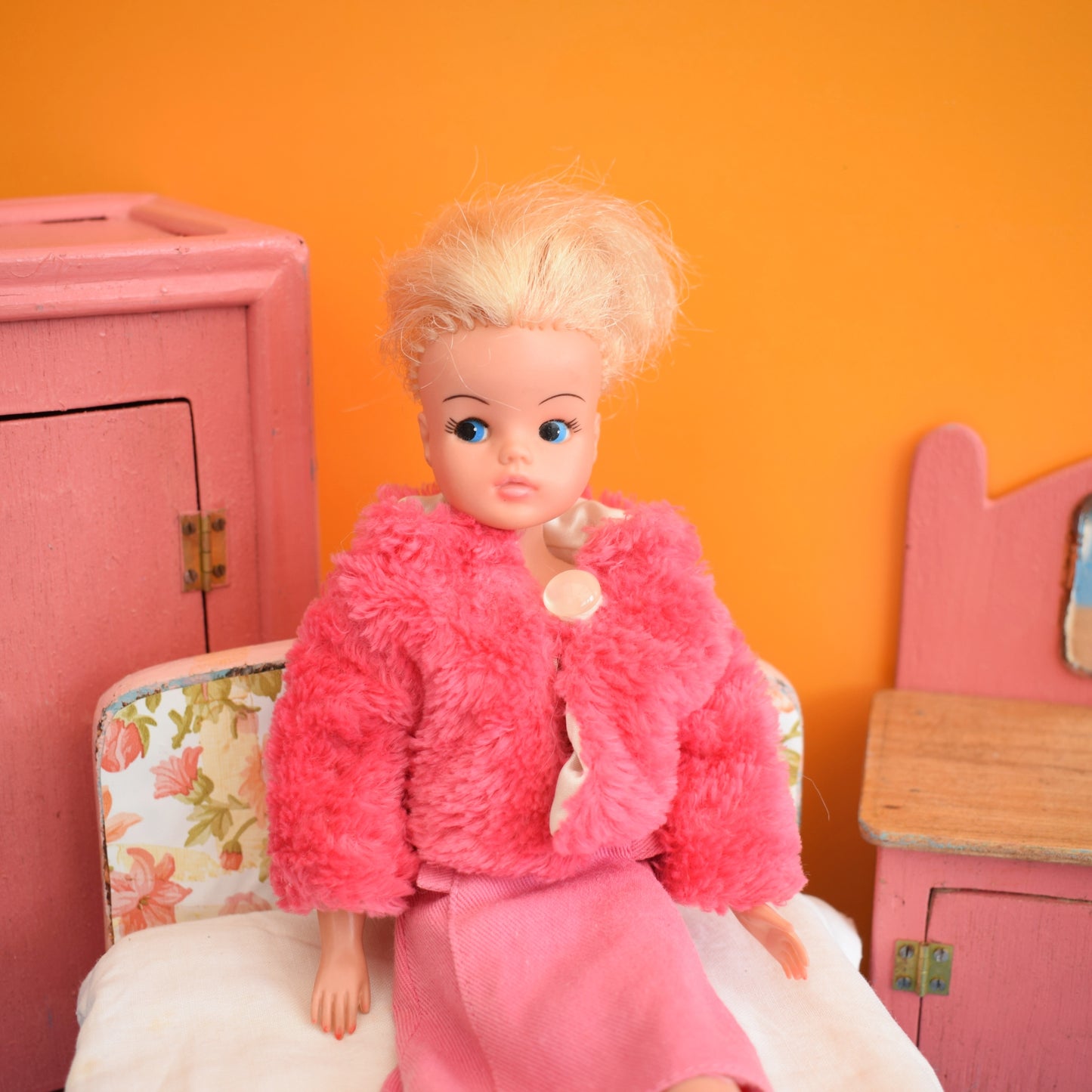 Vintage 1960s Handmade Sindy / Barbie Doll Bedroom Set