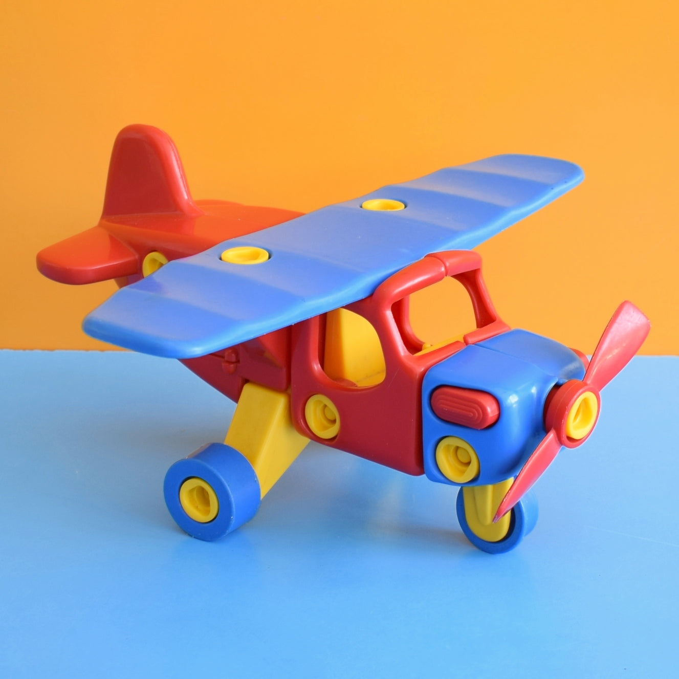Vintage 1970s Matchbox Build-A-Plane Construction Toy – Pineapple