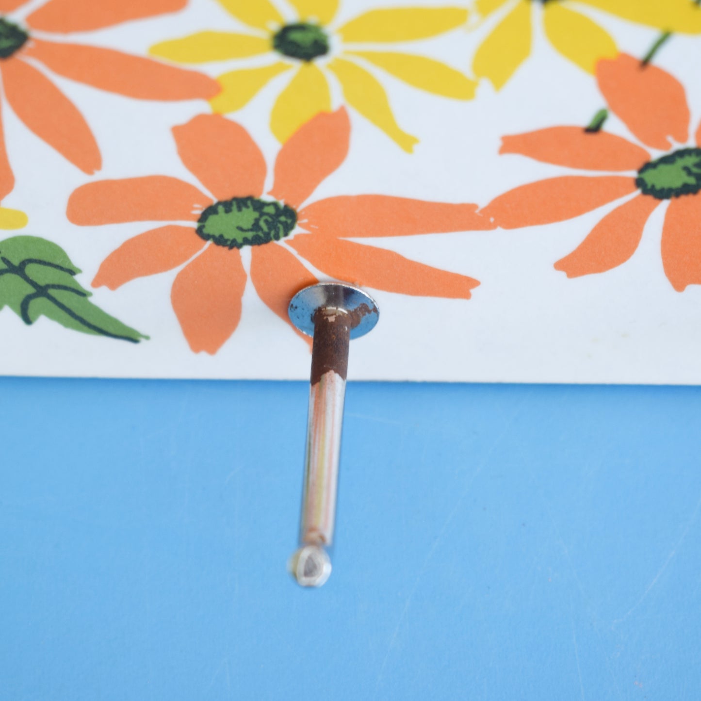 Vintage 1960s Taunton Vale Hooks - Orange Daisies