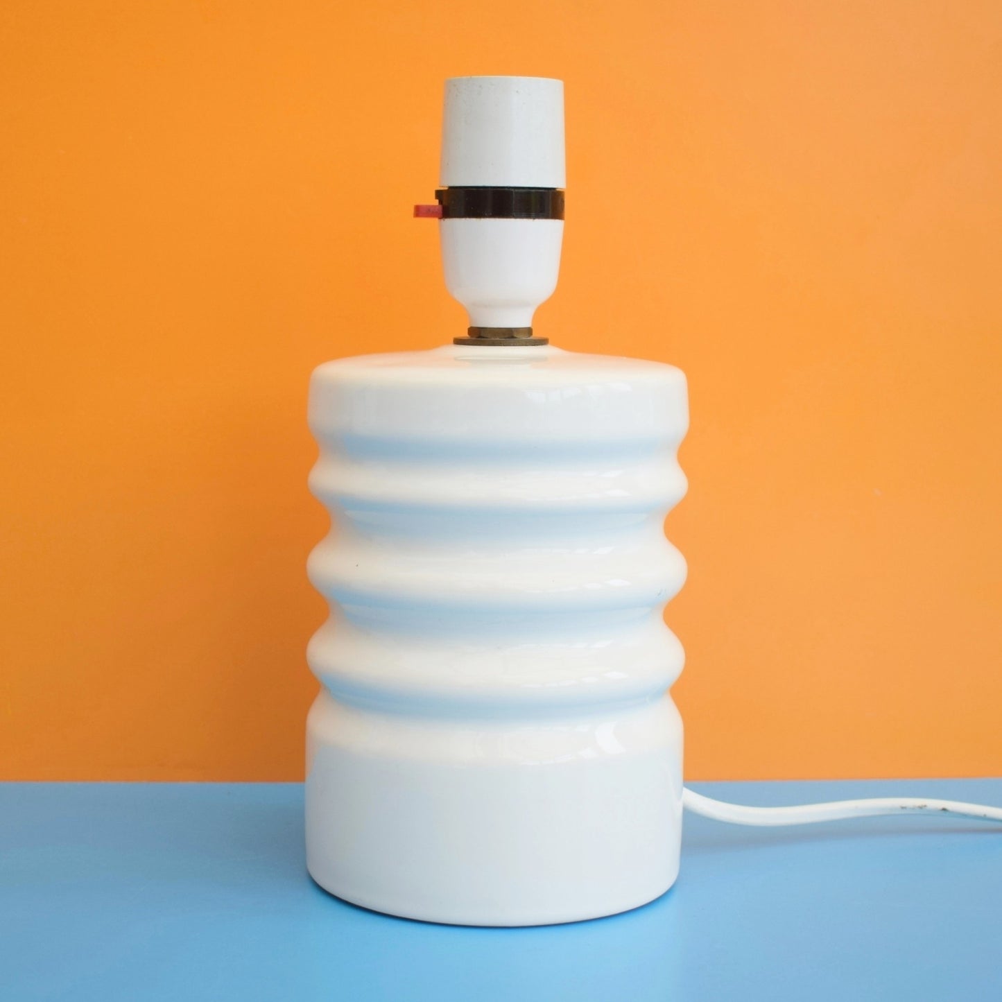 Vintage 1970s Ceramic Lamp - Royal Doulton Style- White Ribbed