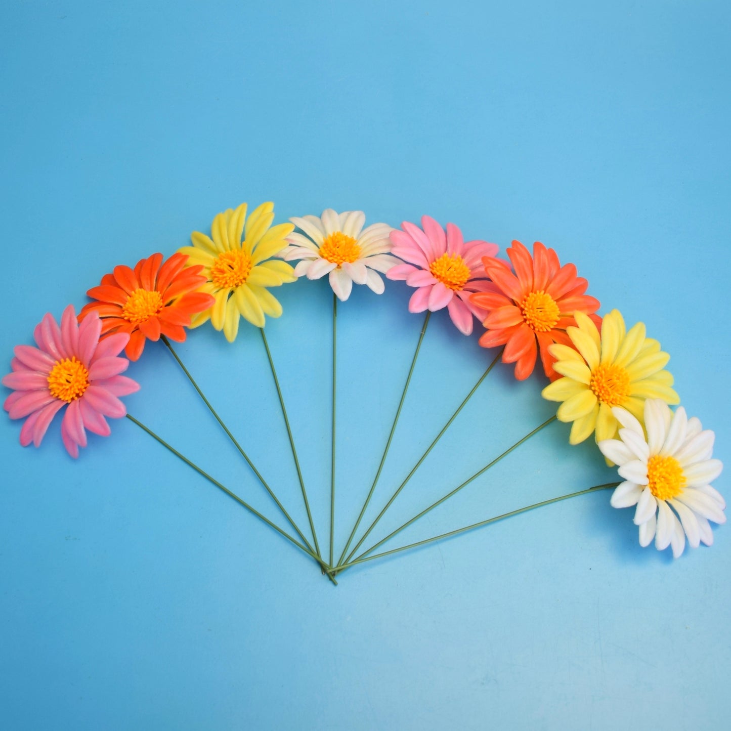 Vintage 1970s Plastic Dahlia Flower Bunch - Spring