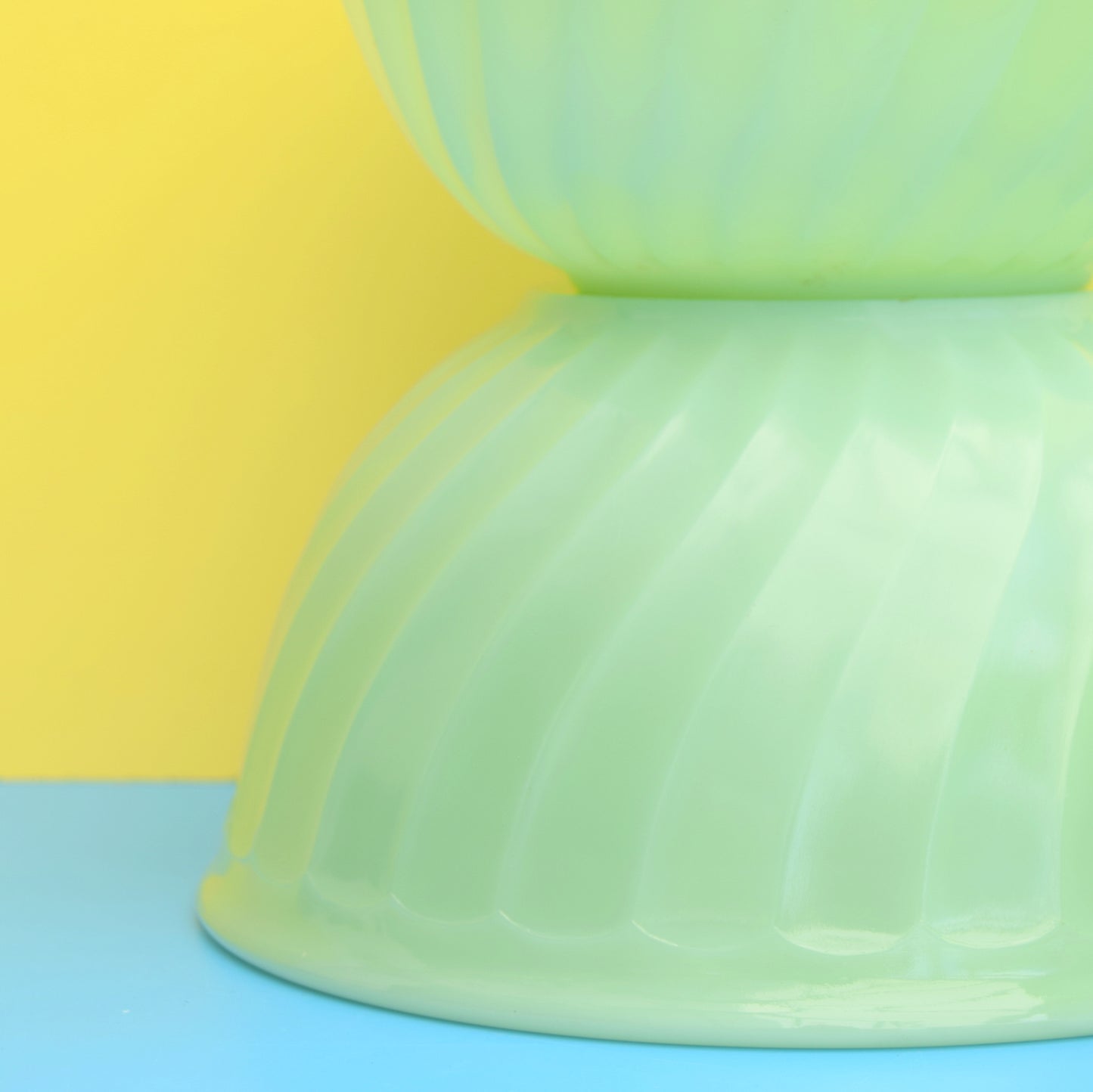 American Fire King Jadeite Set of Glass Nesting Bowls - Jade Green