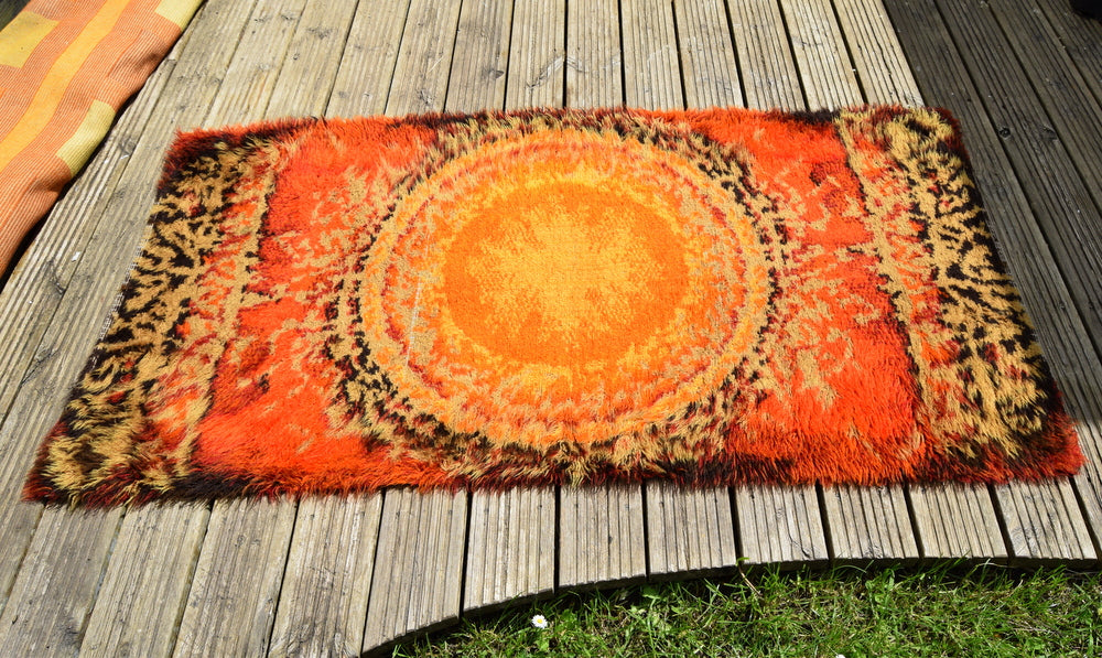 Vintage 1970s Shag Pile Rug - Geometric - Orange & Red