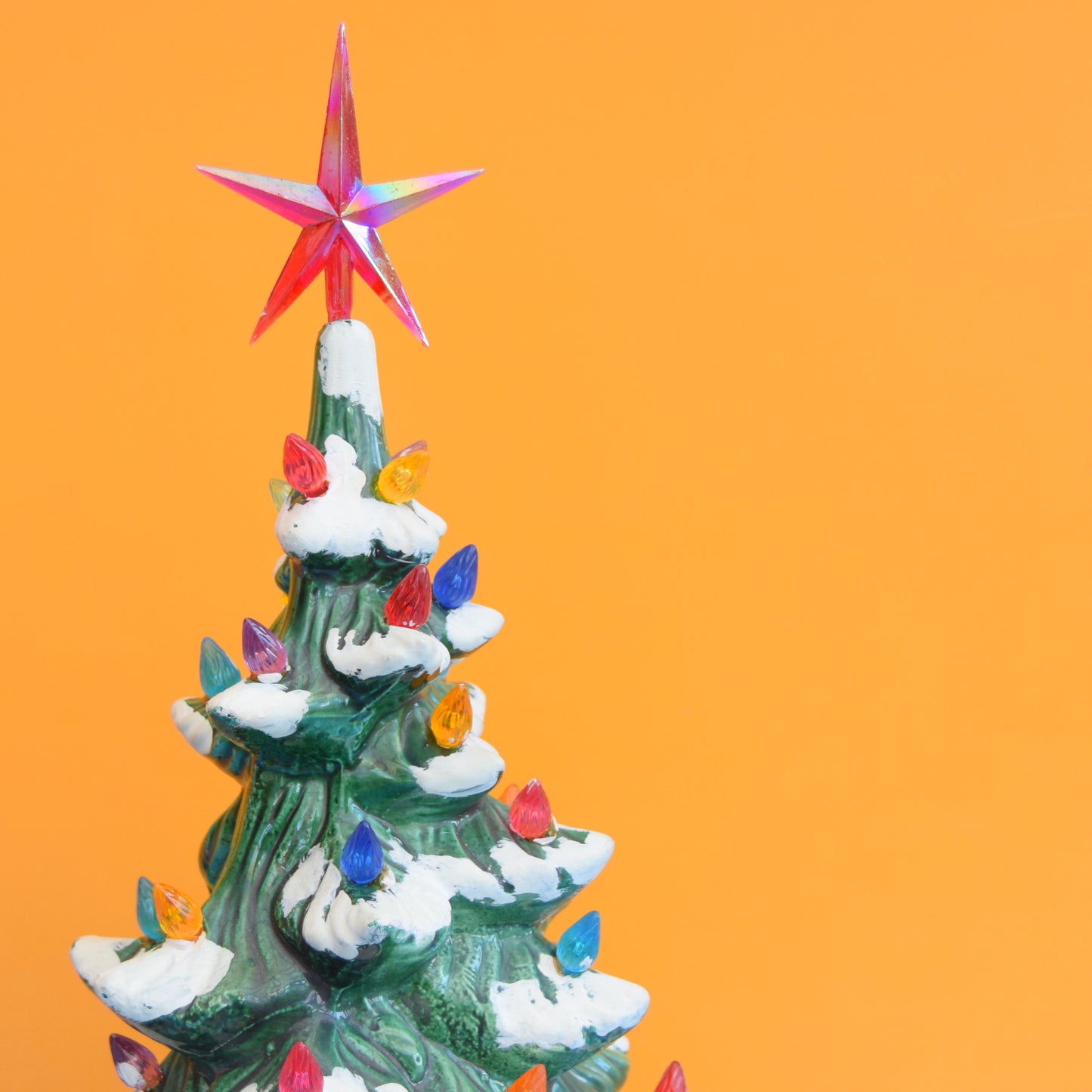 Vintage Ceramic Christmas Tree Lamp - Rainbow Flame Bulbs .