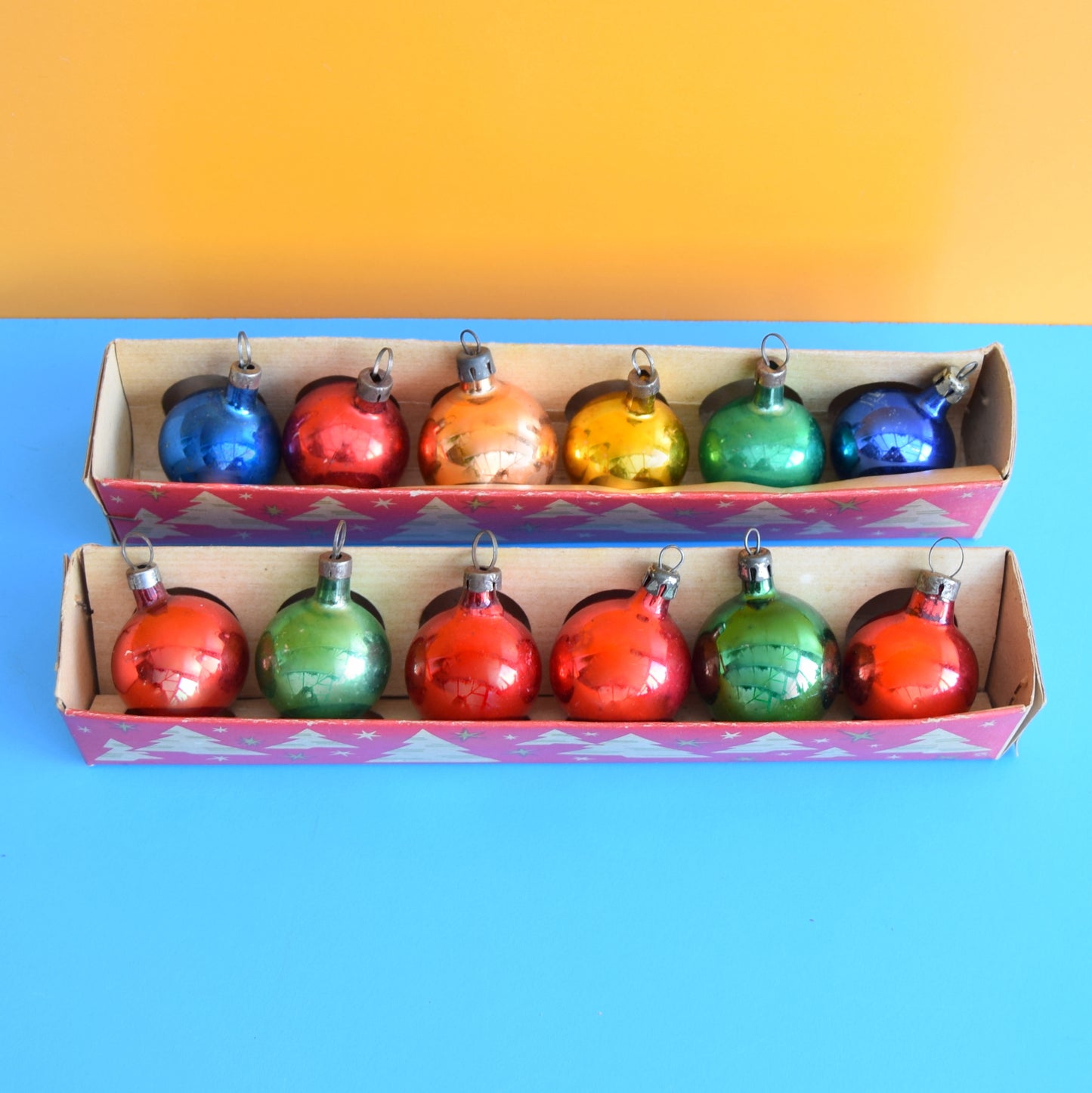 Vintage 1950s Small Glass Christmas Baubles / Decorations - Boxed 12