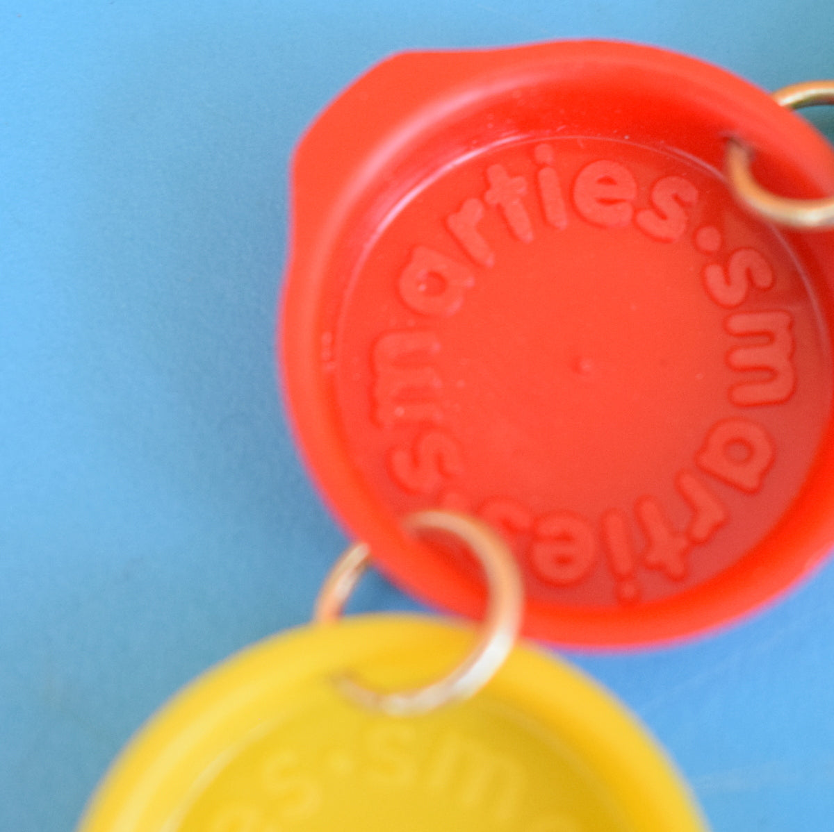 Vintage 1990s Fun Plastic Jewellery - Smarties Lid Necklace