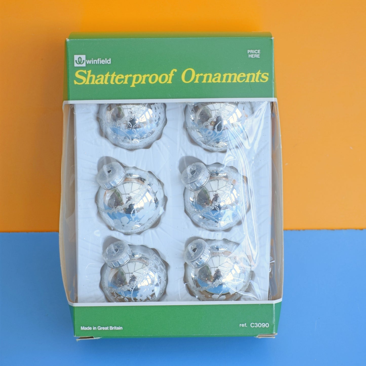 Vintage 1970s Christmas Baubles - Silver Plastic