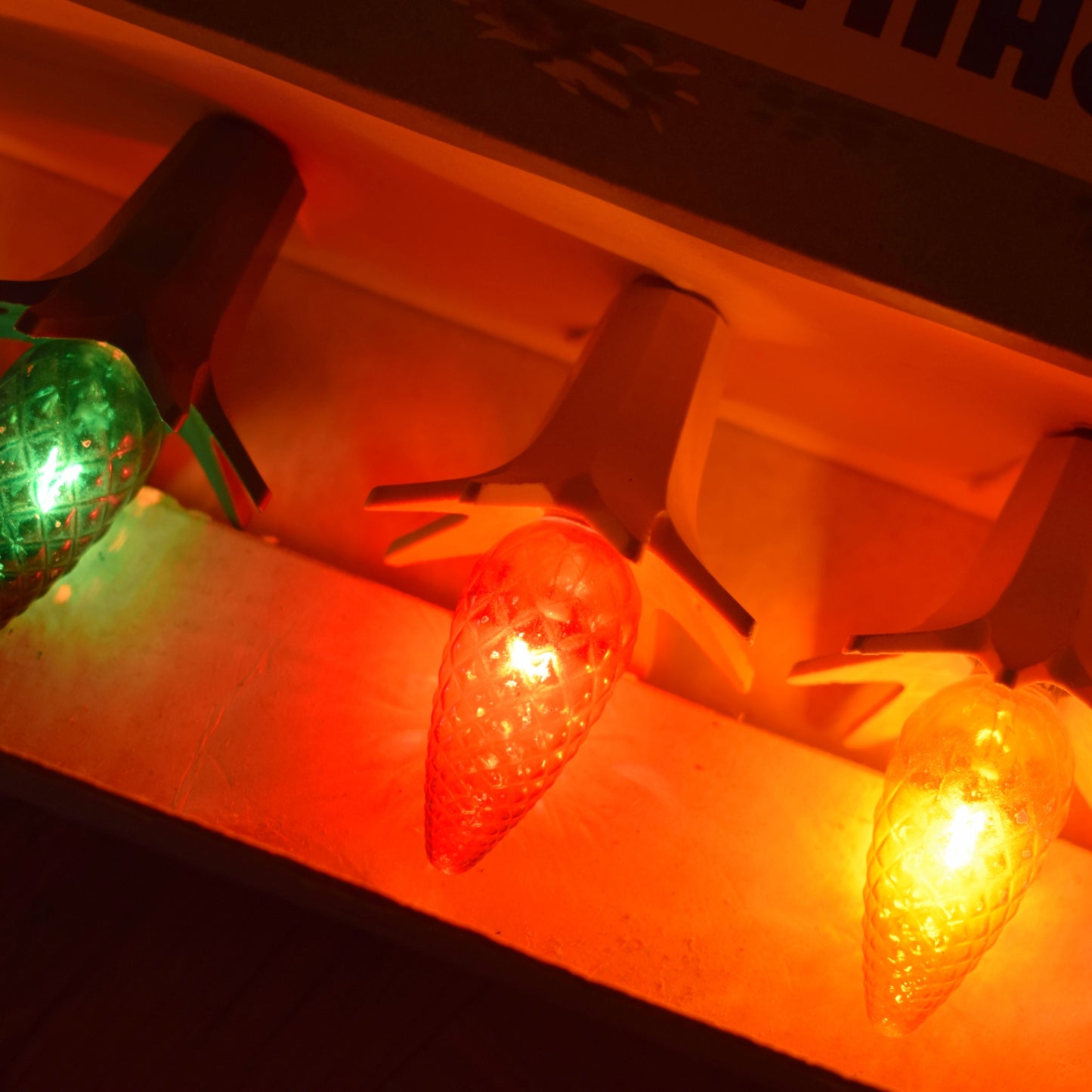 Vintage 1950s Lights - Philips Pinecone - Boxed