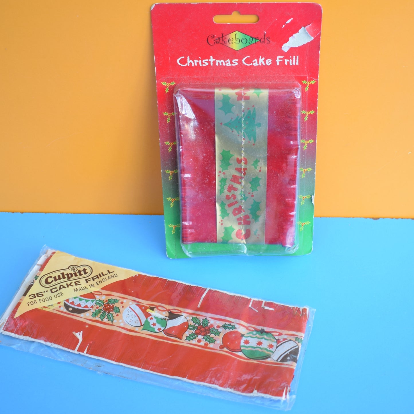 Vintage 1970s Christmas Cake Collar/ Ruff by Pineapple Retro