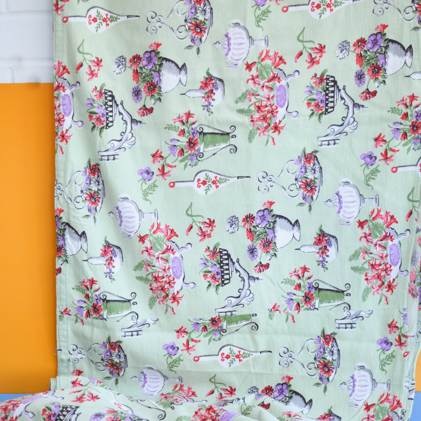 Vintage 1950s Fabric - Floral Vases by Vintage
