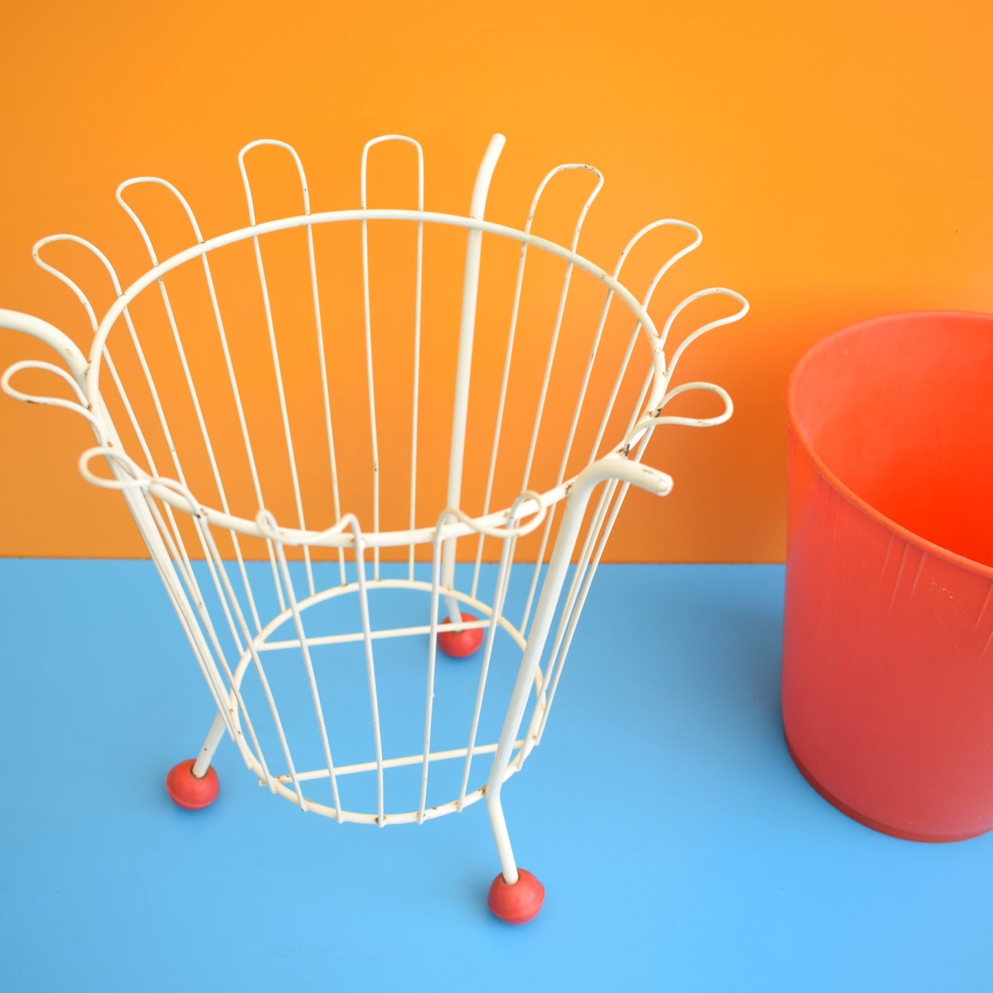 Vintage 1960s Atomic Bin / Planter - Red