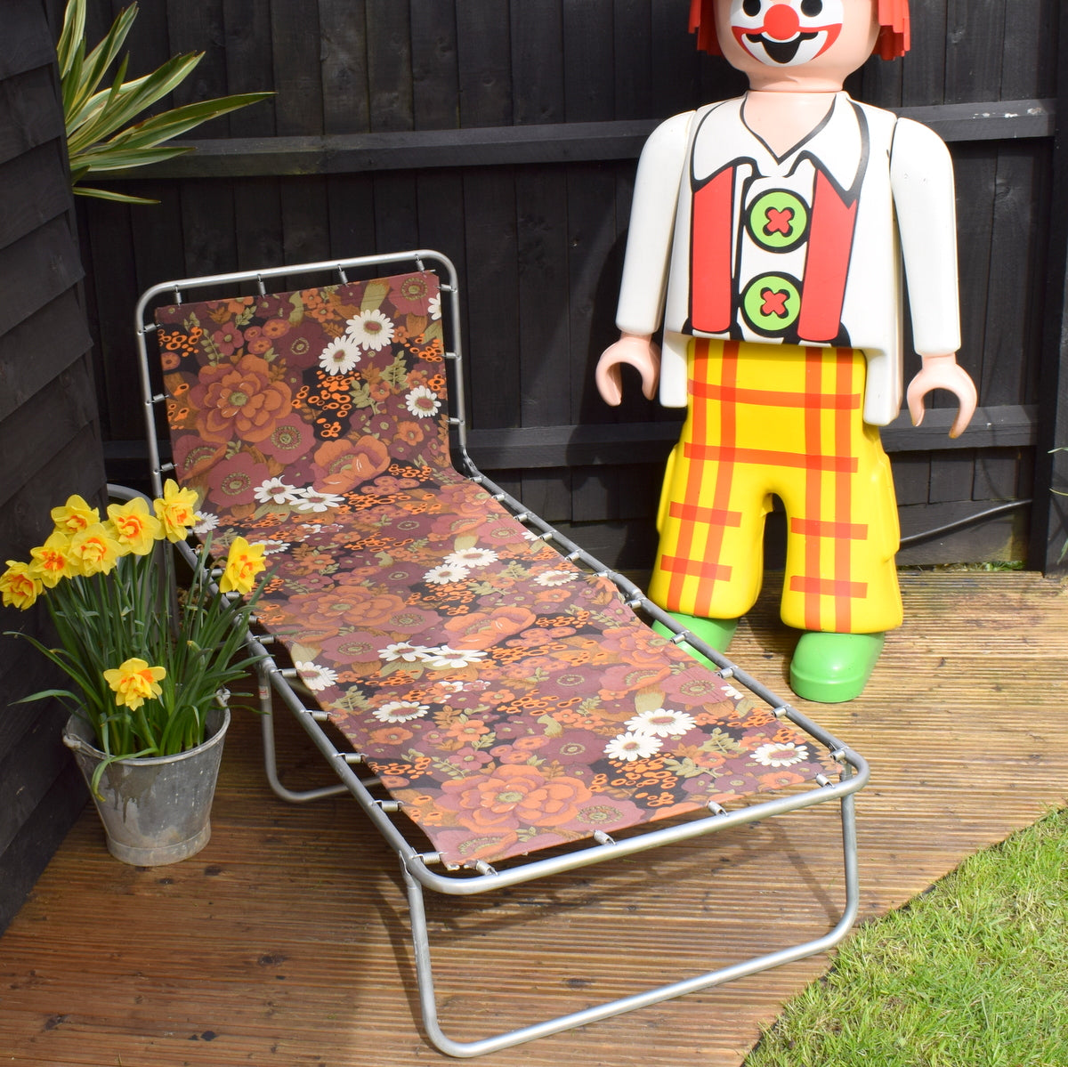 Vintage 1970s Garden Sun Lounger - Brown Flower Power