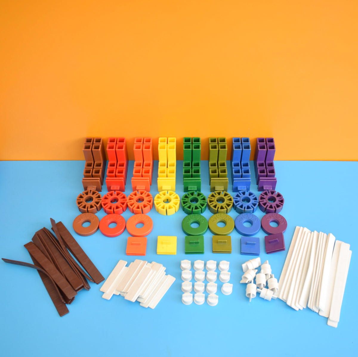 Vintage 1970s Struts - Plastic Construction Toy by Vintage