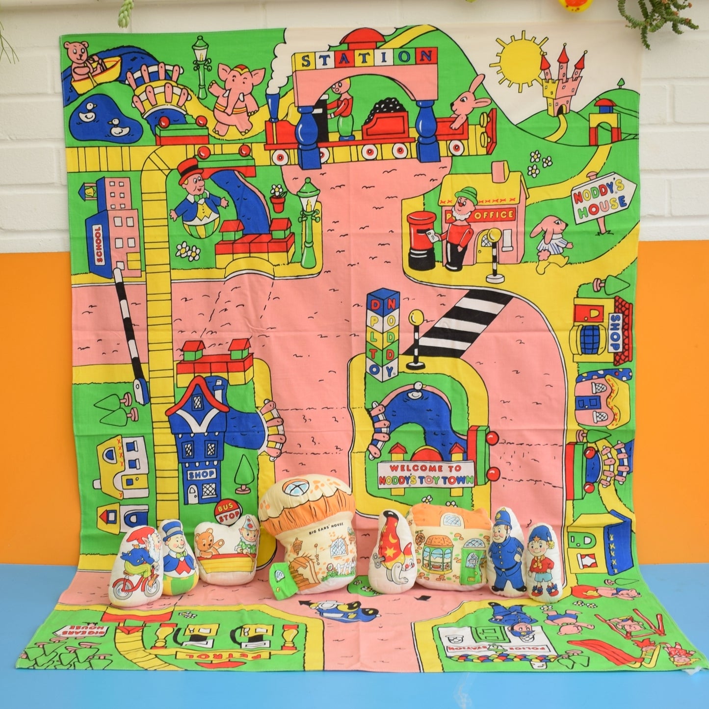 Vintage 1980s Noddy Soft Play Set - Boots by Vintage
