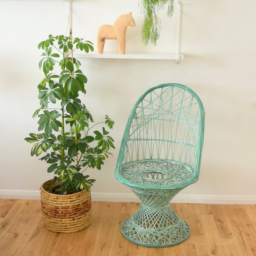 Vintage Fibreglass Strand Chairs & Side Table - Russell Woodard - Pale Green