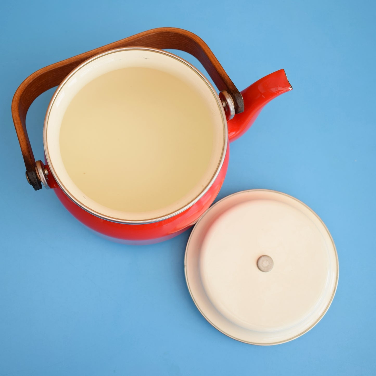 Vintage 1970s Enamel Tea Pot / Kettle - Teak / Red by Pineapple Retro