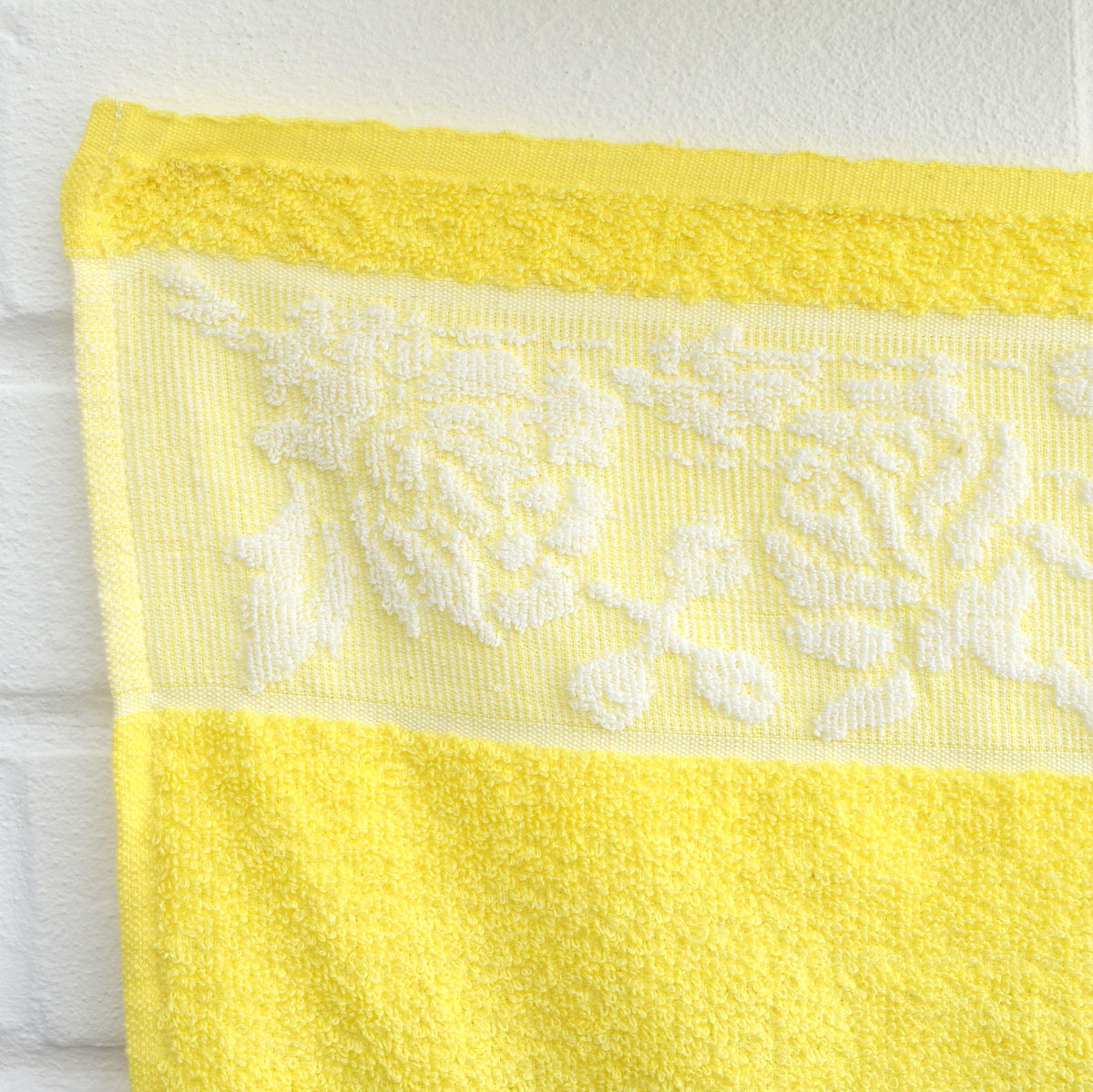 Vintage 1960s Cotton Bath Towel Pair - A/F - Yellow - Swan by Pineapple Retro