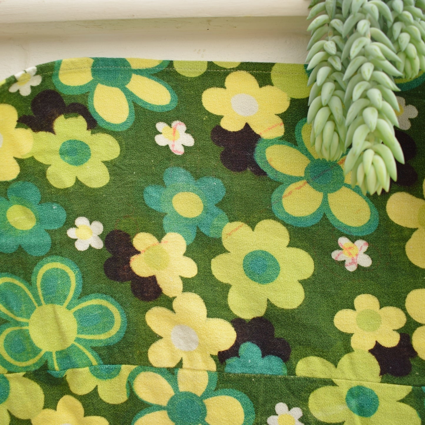 Vintage 1960s Barkcloth Fabric - Flower - Green by Vintage