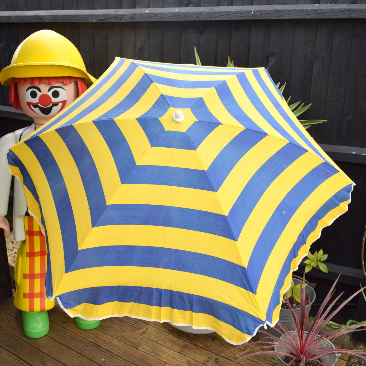 Vintage 1980s Garden Parasol - Yellow & Blue