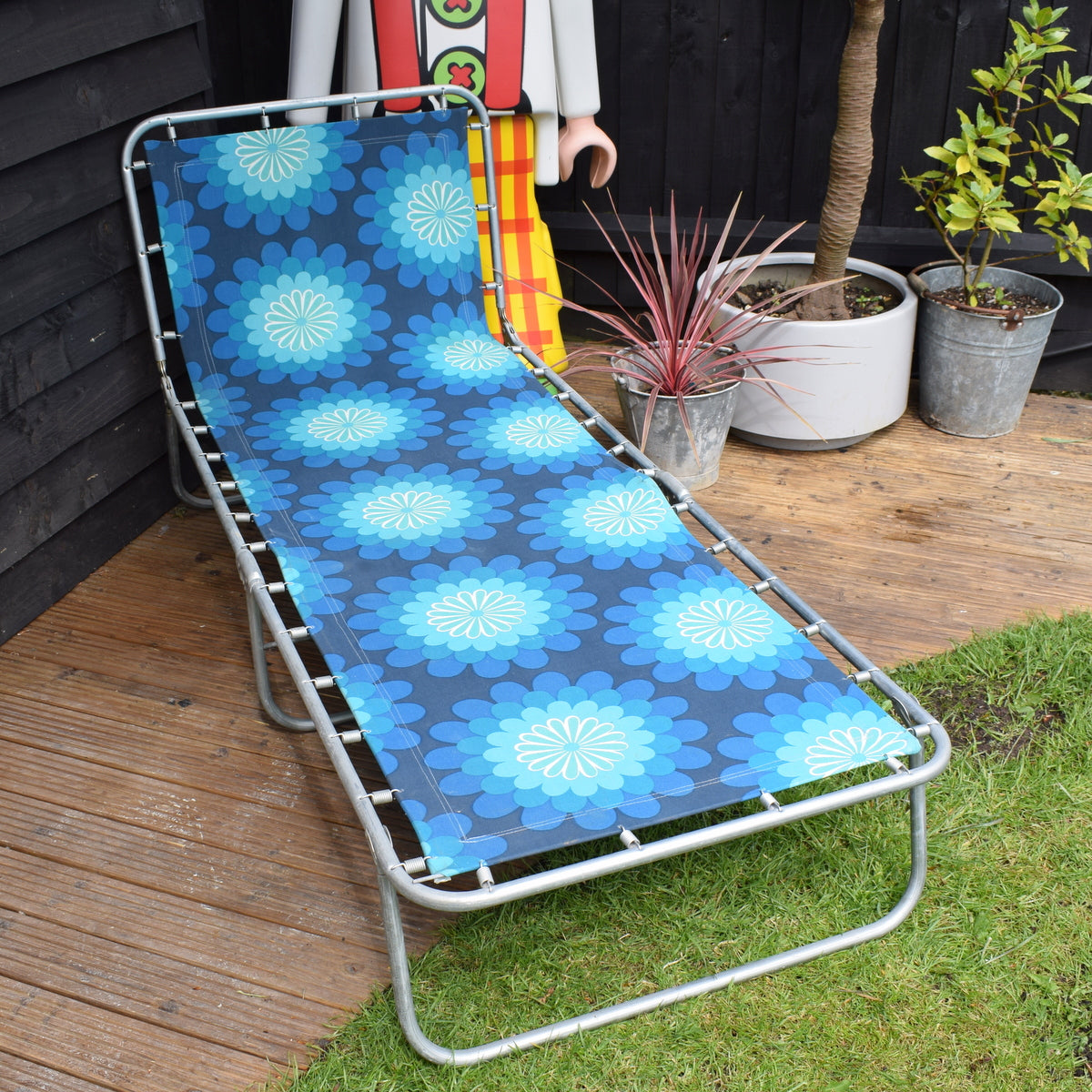 Vintage 1970s Garden Sun Lounger - Blue Flower Power .