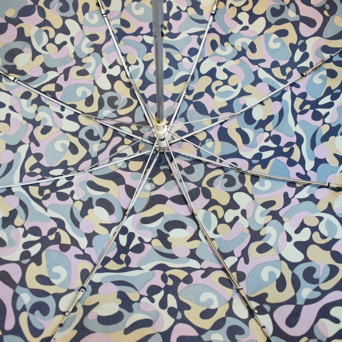 Vintage 1970s Umbrella - Swirls - Blue