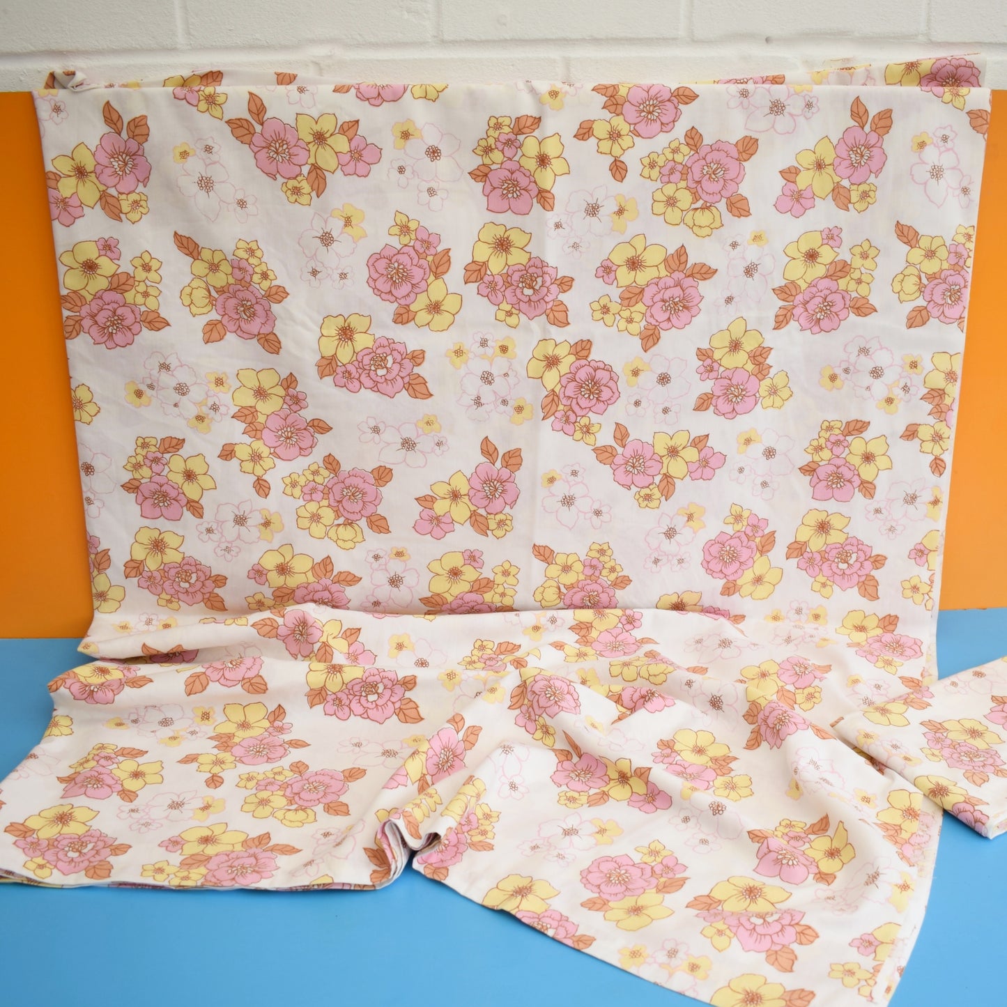 Vintage 1960s Double Sheet / PillowCase- Flower Power by Vintage