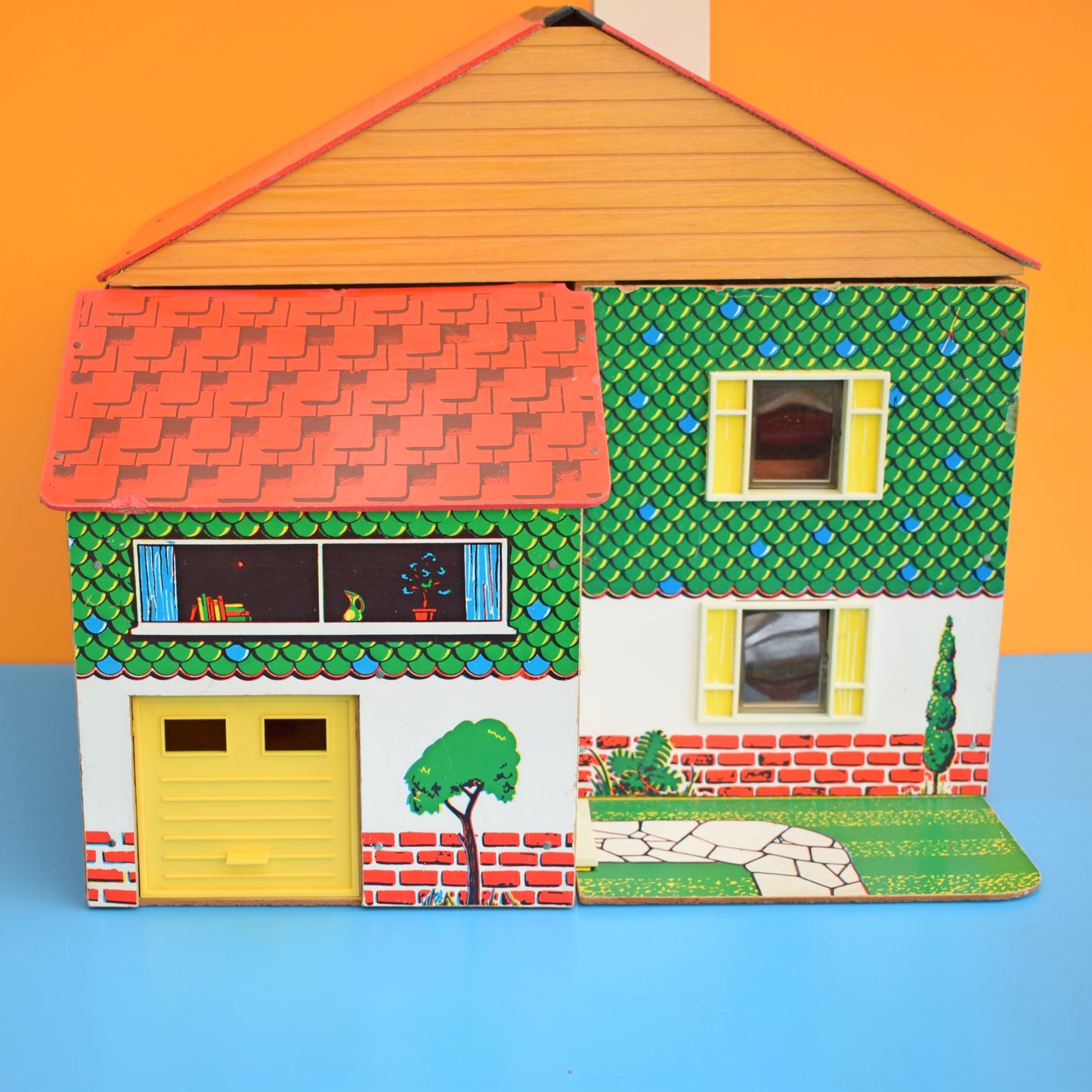 Vintage 1970s Mettoy Dollhouse / Tofa Furniture