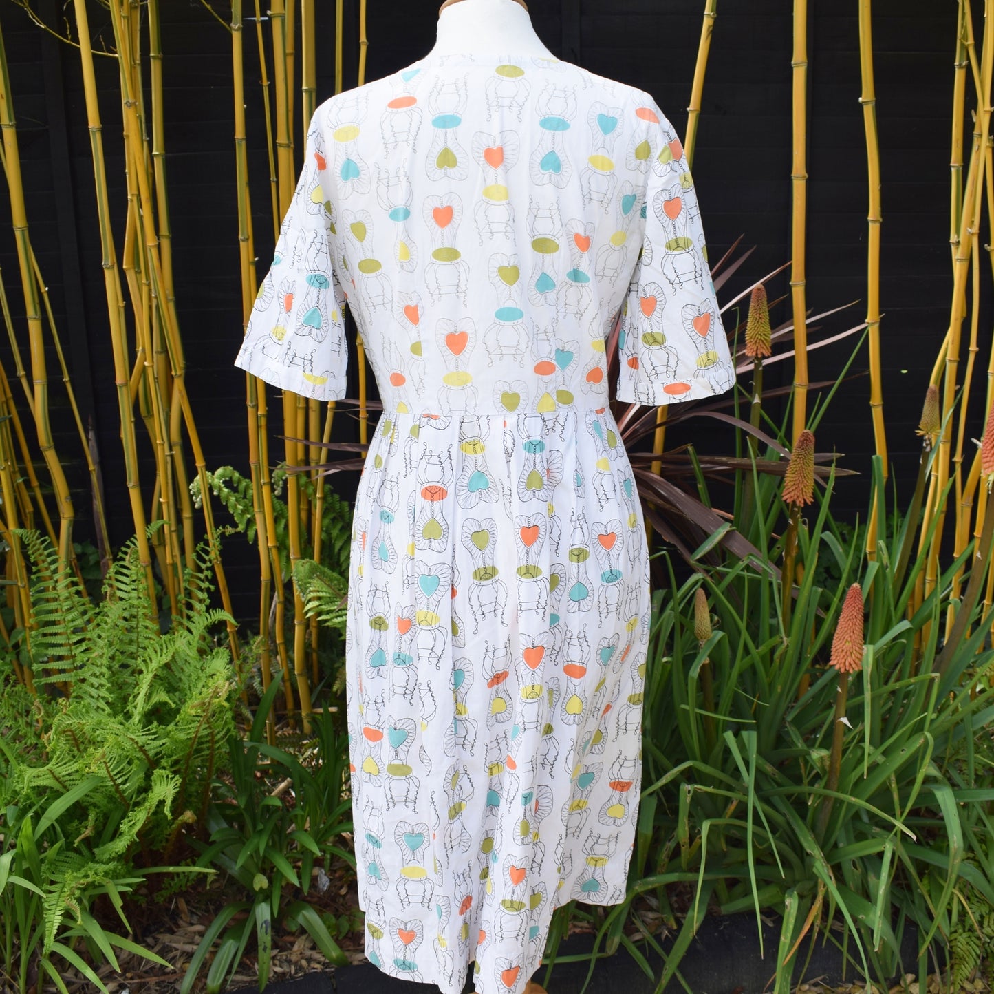 Vintage 1960s Dress Novelty Chair Print - Size 14