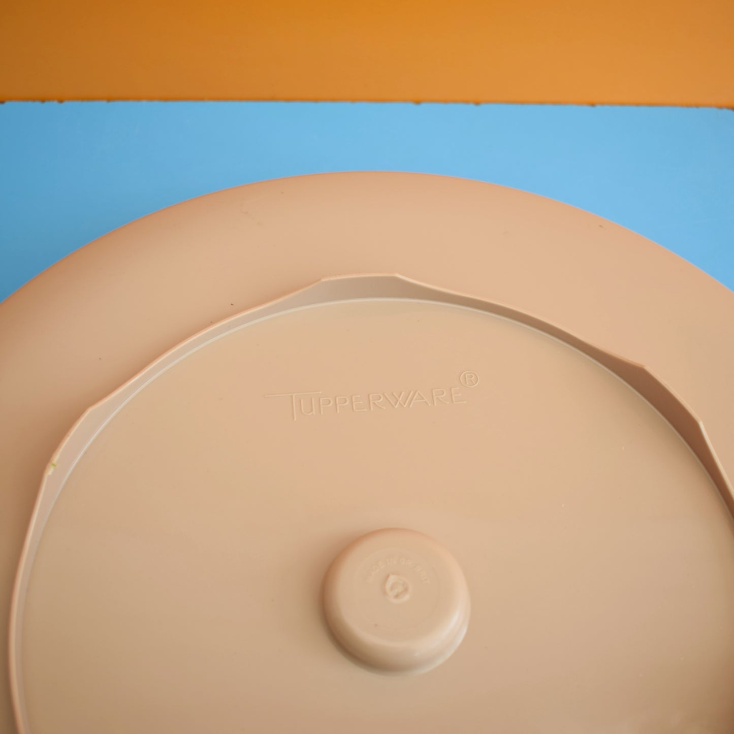 Vintage 1970s Tupperware Nibbles Tray- Beige