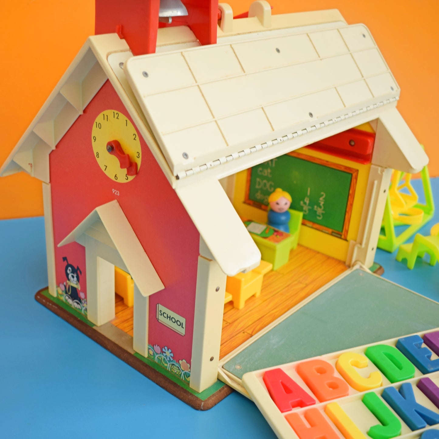 Vintage 1980s Fisher Price School House . by Pineapple Retro