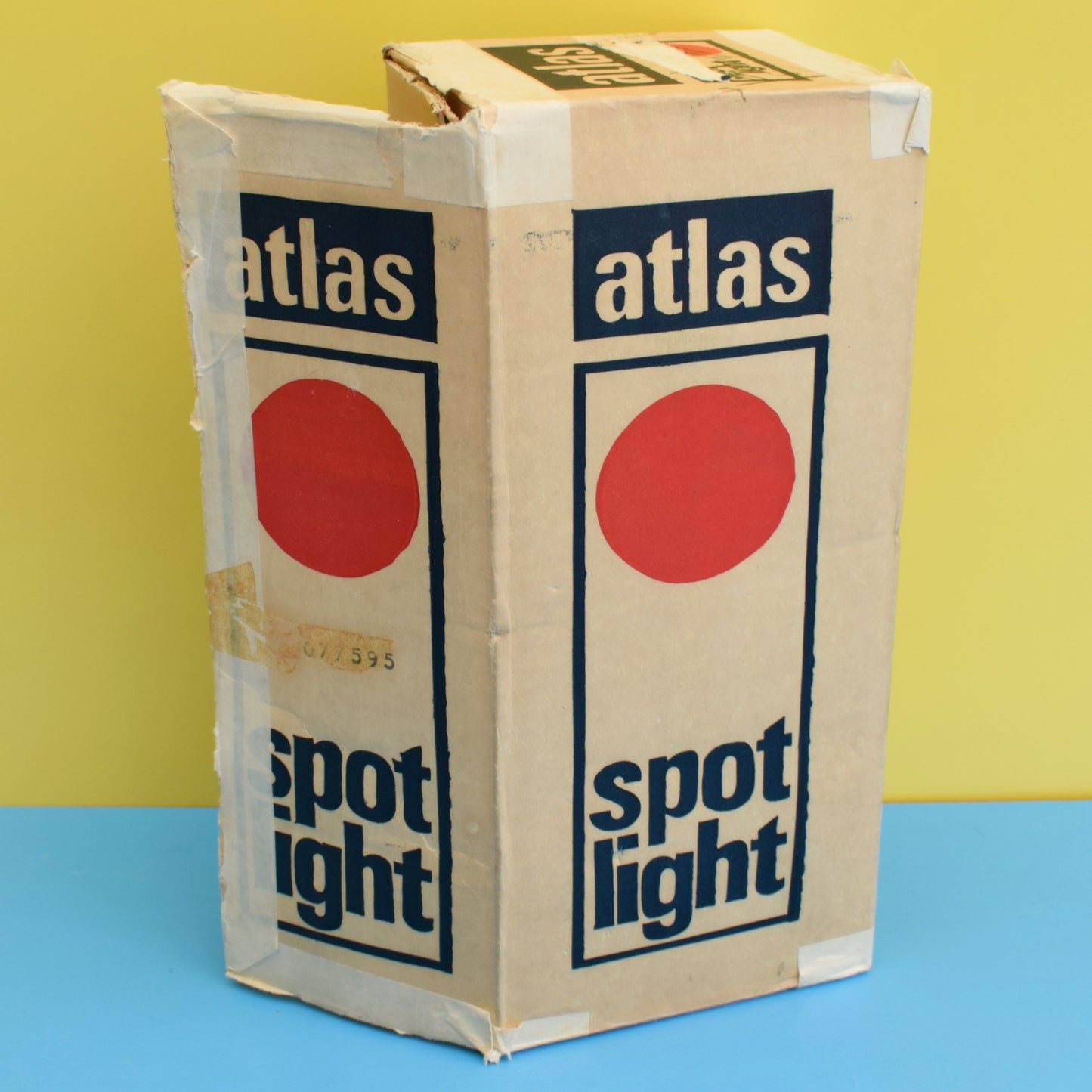 Vintage 1970s Thorn Atlas Spot Light - Boxed - Black by Vintage